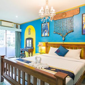 Barefoot Hotel Kalim Beach Front